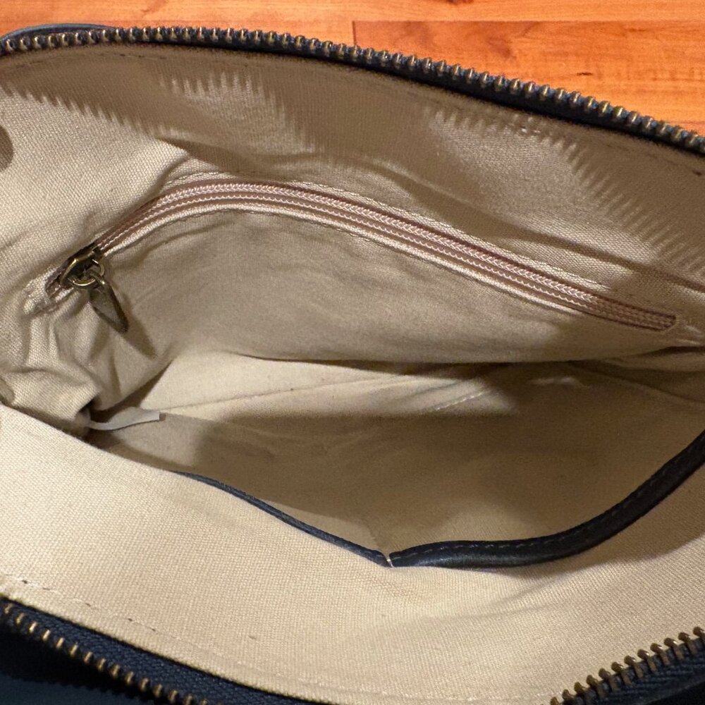 Minooy The Bali Three-Layer Leather Crossbody Shoulder Bag - Picture 11 of 14